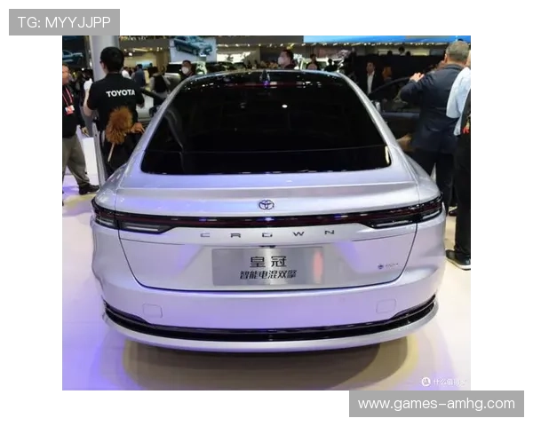 全新皇冠：豪华与科技完美融合，满足您对高端汽车的所有期待